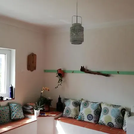 Alojamento de Acomodação e Pequeno-almoço Casinha D'alice Et Serge Cela Velha