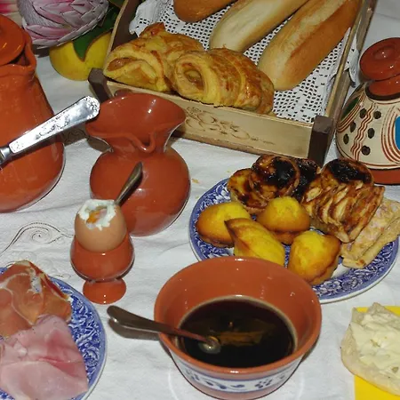 Alojamento de Acomodação e Pequeno-almoço Casinha D'alice Et Serge