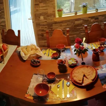 Casinha D'alice Et Serge Alojamento de Acomodação e Pequeno-almoço